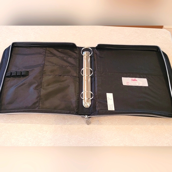Justice Binder, NWOT, never used - Picture 3 of 4